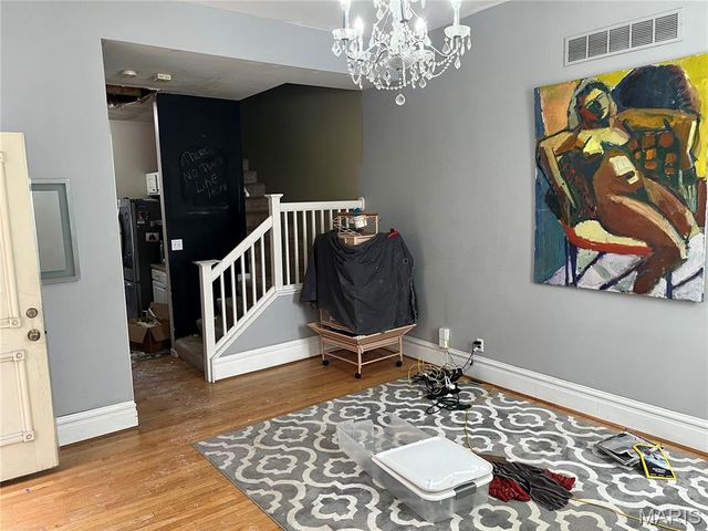 1939 Senate Street, St Louis, MO 63118