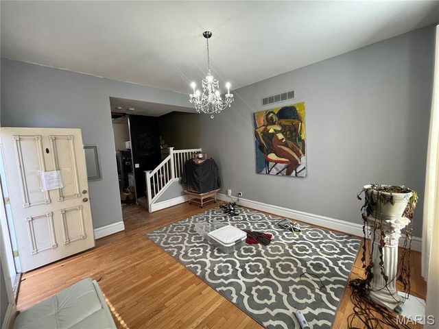 1939 Senate Street, St Louis, MO 63118