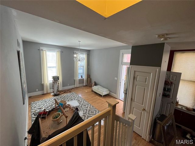 1939 Senate Street, St Louis, MO 63118