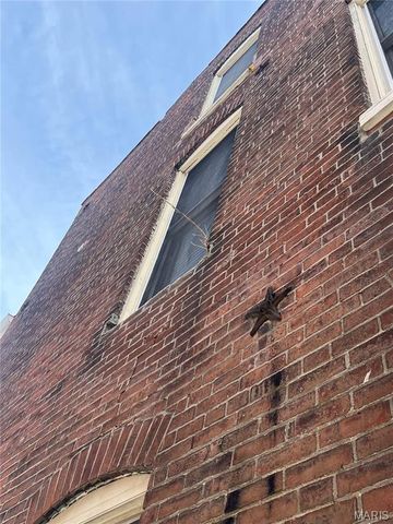 1939 Senate Street, St Louis, MO 63118