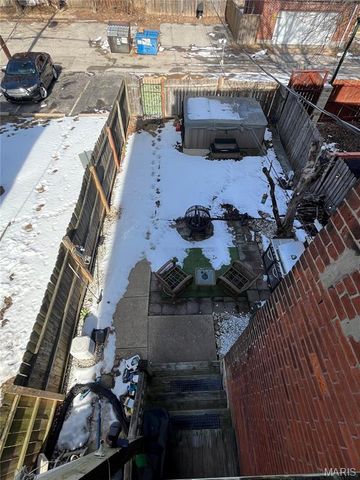 1939 Senate Street, St Louis, MO 63118