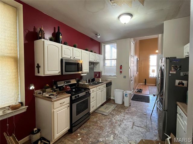 1939 Senate Street, St Louis, MO 63118