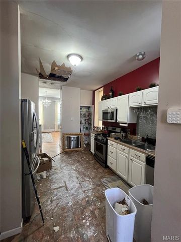 1939 Senate Street, St Louis, MO 63118