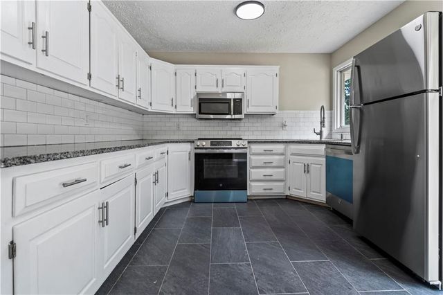 4537 NE 56th Street, Kansas City, MO 64119