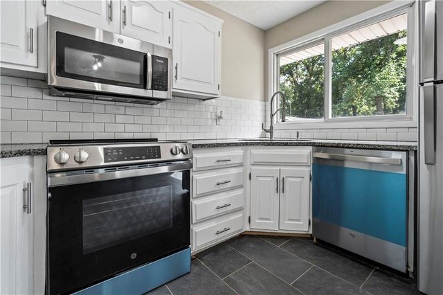 4537 NE 56th Street, Kansas City, MO 64119