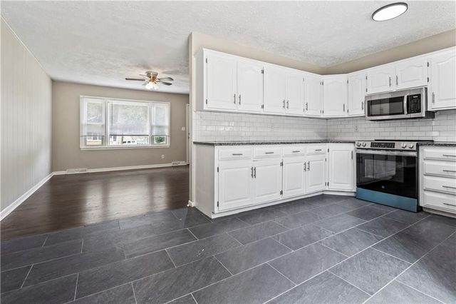 4537 NE 56th Street, Kansas City, MO 64119