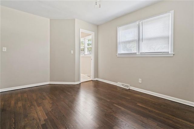 4537 NE 56th Street, Kansas City, MO 64119