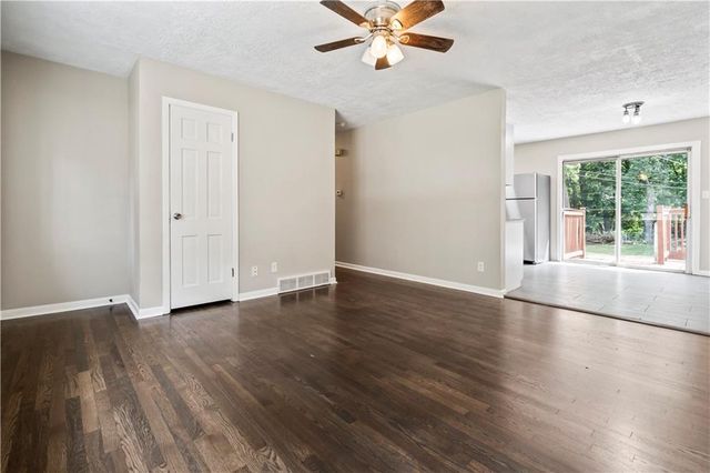 4537 NE 56th Street, Kansas City, MO 64119