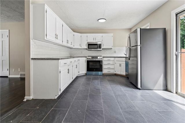 4537 NE 56th Street, Kansas City, MO 64119