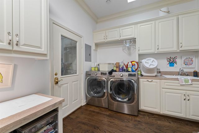 10 Woodland Dr, Jacksonville, AR 72076