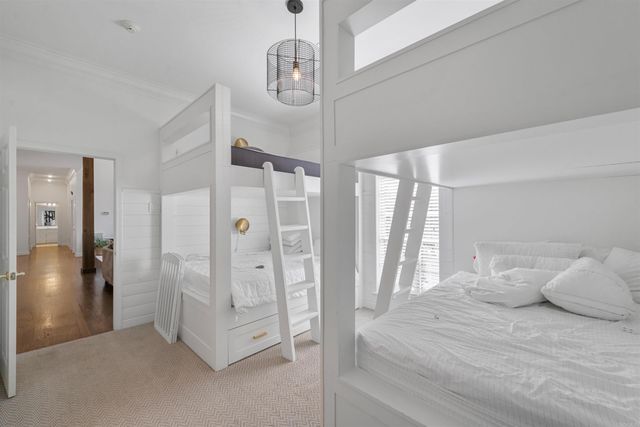 10 Woodland Dr, Jacksonville, AR 72076