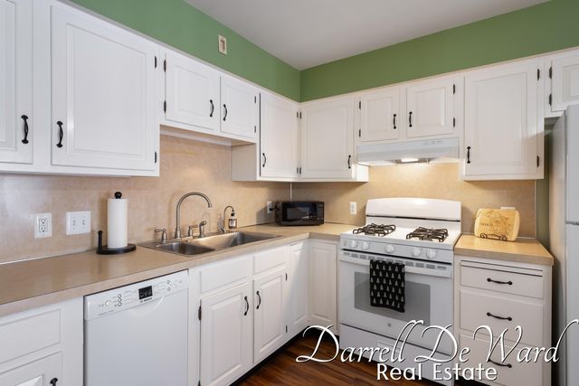 5673 Leisure South Drive Se, City Of Kentwood, MI 49548