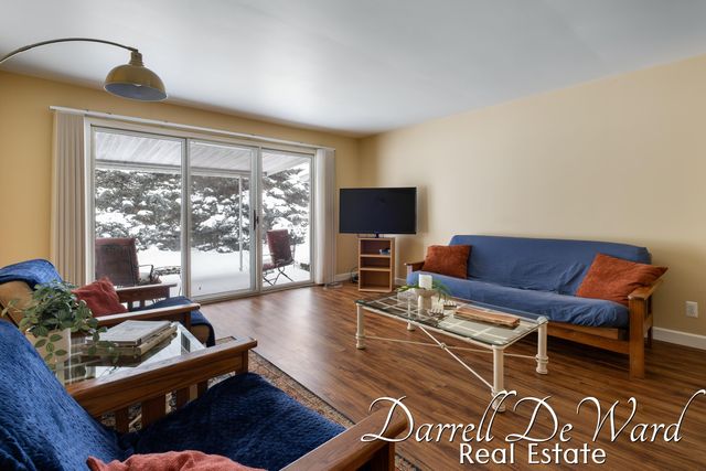 5673 Leisure South Drive Se, City Of Kentwood, MI 49548