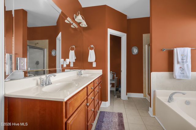 1329 Whitten Court, Greenville, NC 27858