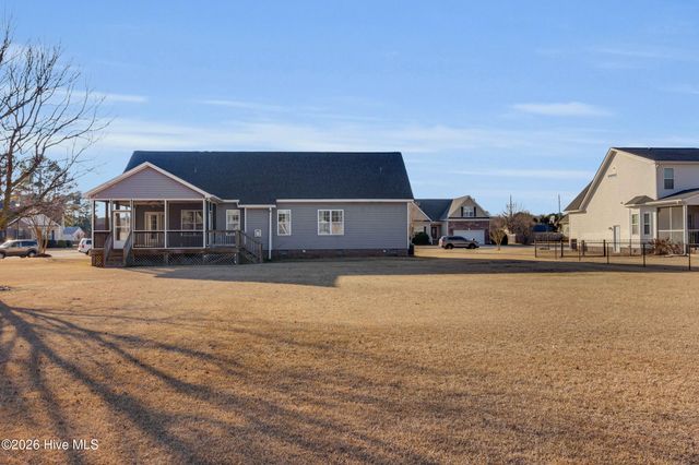 1329 Whitten Court, Greenville, NC 27858