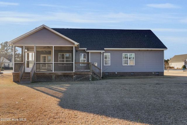 1329 Whitten Court, Greenville, NC 27858