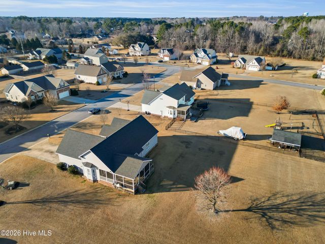 1329 Whitten Court, Greenville, NC 27858