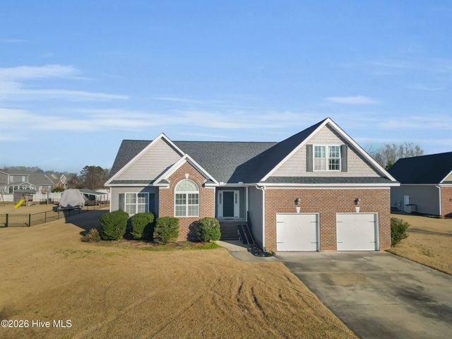 1329 Whitten Court, Greenville, NC 27858