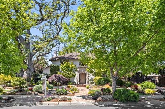 828 Blandford Boulevard, Redwood City, CA 94062