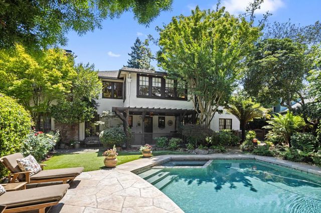 828 Blandford Boulevard, Redwood City, CA 94062