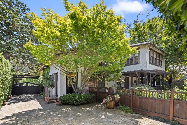 828 Blandford Boulevard, Redwood City, CA 94062