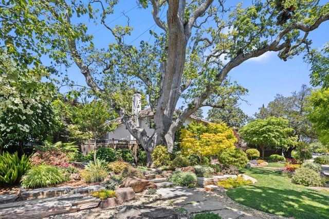 828 Blandford Boulevard, Redwood City, CA 94062