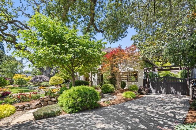 828 Blandford Boulevard, Redwood City, CA 94062