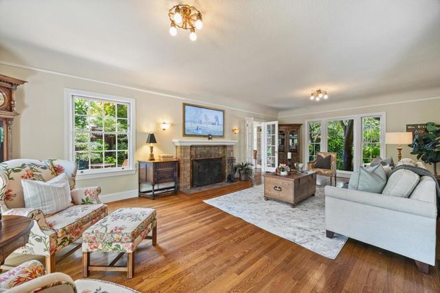828 Blandford Boulevard, Redwood City, CA 94062