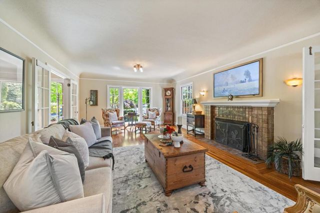 828 Blandford Boulevard, Redwood City, CA 94062
