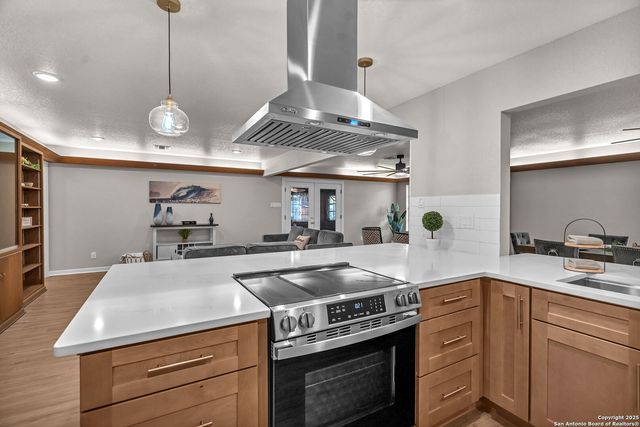 212 Atwater, Castle Hills, TX 78213