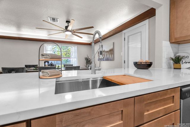 212 Atwater, Castle Hills, TX 78213