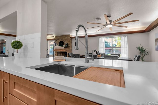 212 Atwater, Castle Hills, TX 78213