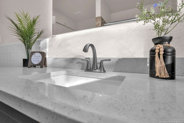 212 Atwater, Castle Hills, TX 78213