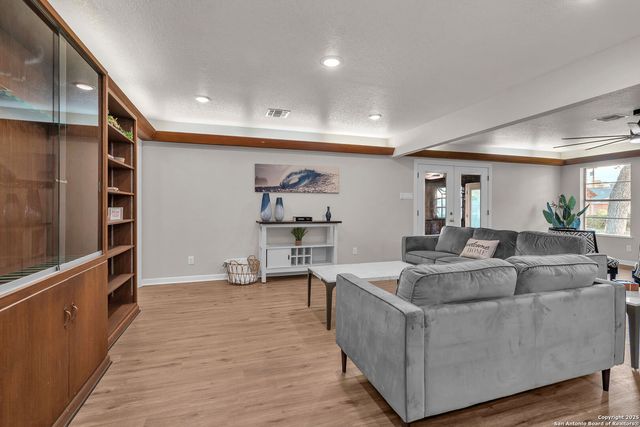 212 Atwater, Castle Hills, TX 78213