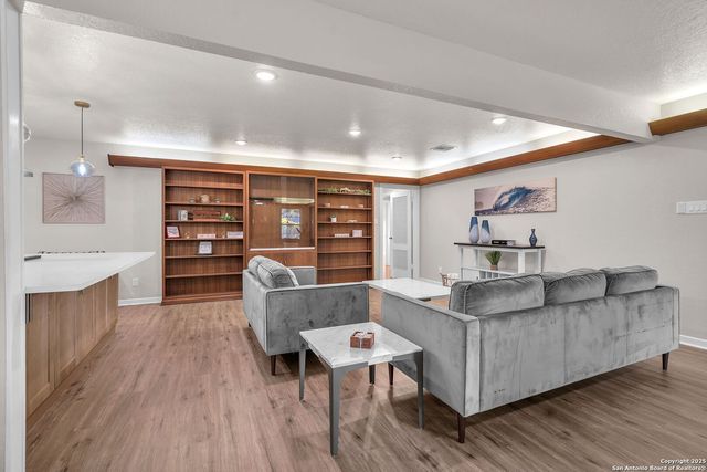 212 Atwater, Castle Hills, TX 78213