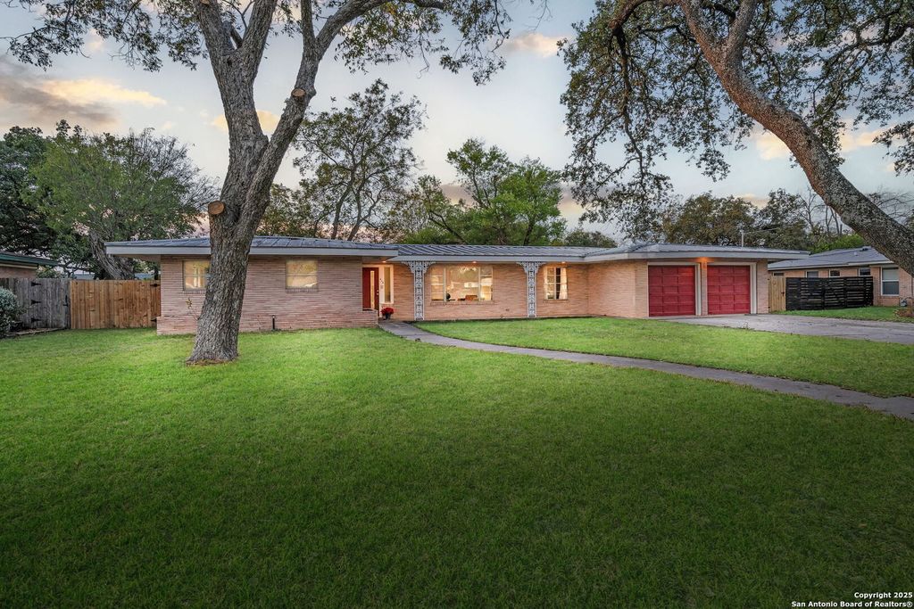 212 Atwater, Castle Hills, TX 78213