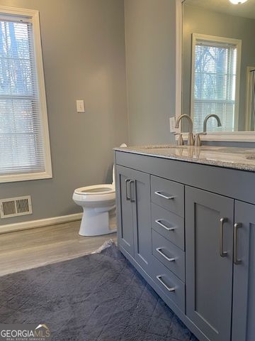 190 Oakwood Circle, Stockbridge, GA 30281