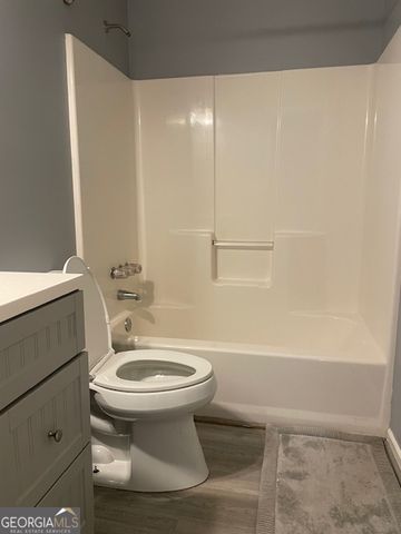 190 Oakwood Circle, Stockbridge, GA 30281