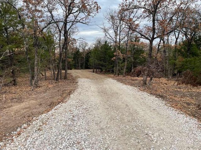 208 Red Top Road, Valley View, TX 76272