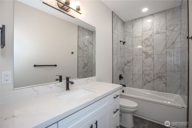 8835 80th Lane SE, Olympia, WA 98513