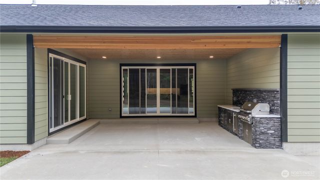 8835 80th Lane SE, Olympia, WA 98513