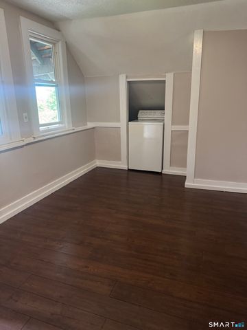 445 New Britain Road 3rd flr, Berlin, CT 06037