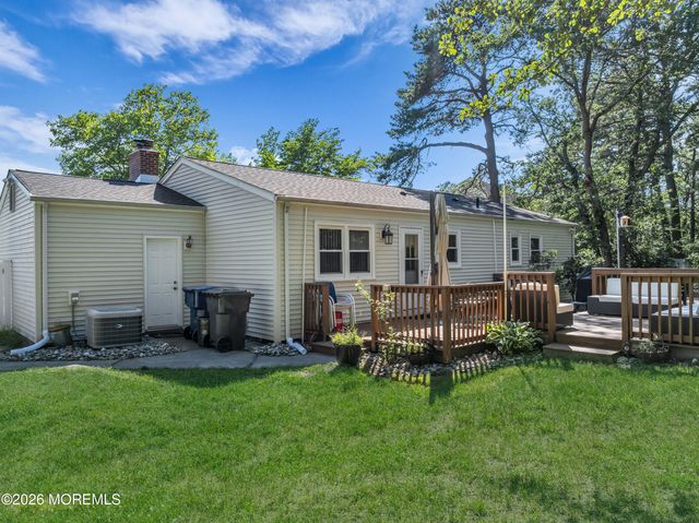 141 London Court, Toms River, NJ 08753