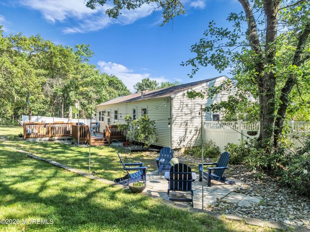 141 London Court, Toms River, NJ 08753