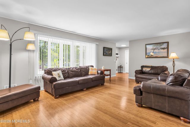 141 London Court, Toms River, NJ 08753