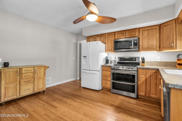 141 London Court, Toms River, NJ 08753