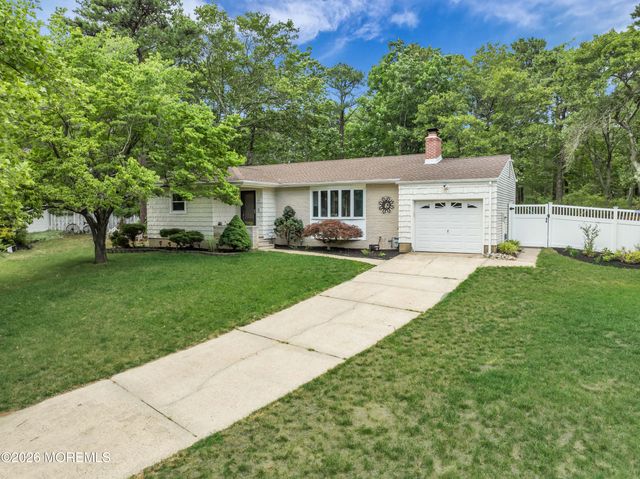 141 London Court, Toms River, NJ 08753