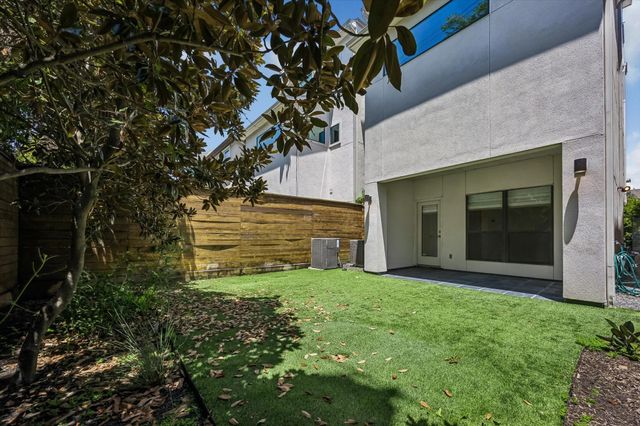 1802 Huldy, Houston, TX 77019