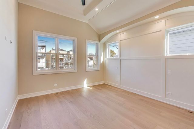 2036 W ERIE Street, Chicago, IL 60612