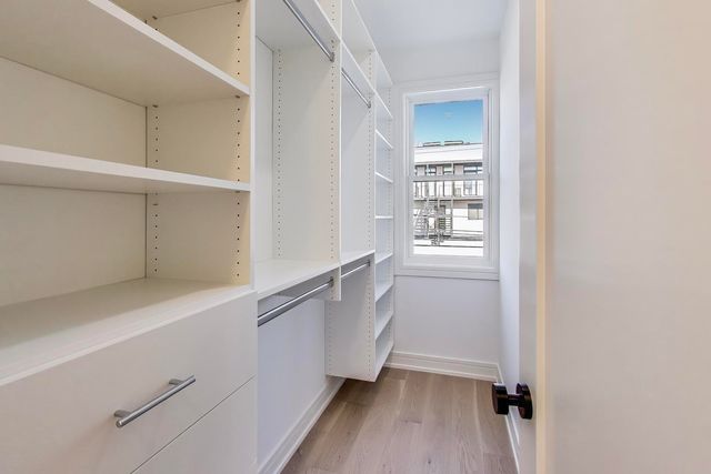 2036 W ERIE Street, Chicago, IL 60612